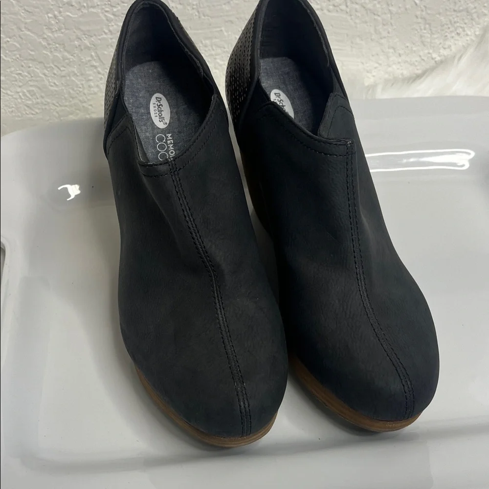 Dr. Scholls step out